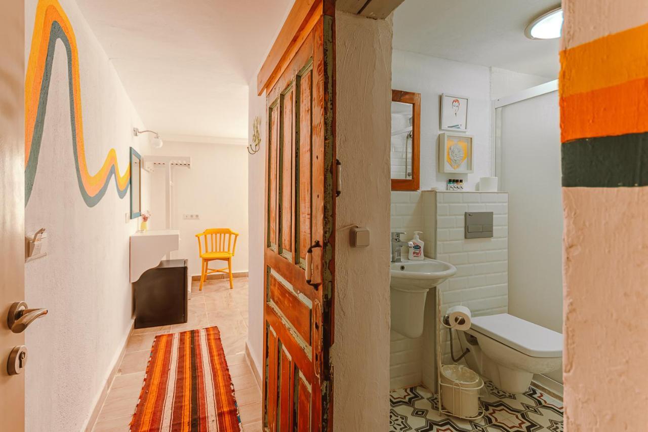Kuytu Terrace Bed And Breakfast Kas Bagian luar foto